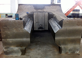 尊龙凯时人生就是博铸钢加工的3件60吨机身发往国内有名的锻压厂